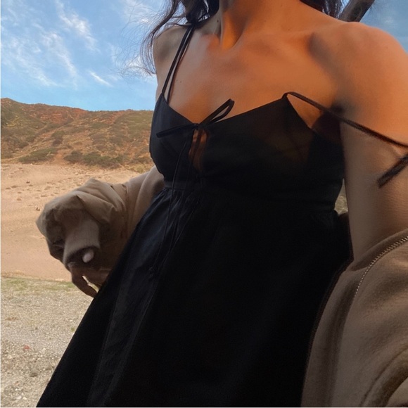 NIA EMILY DRESS - Picture 2 of 12